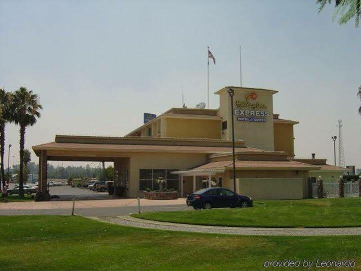 Holiday Inn Express Corning By Ihg Exterior foto